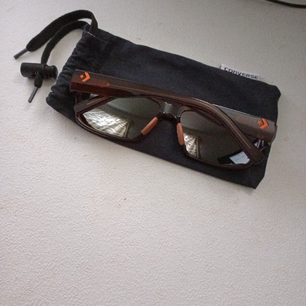 Sunglasses - Picture 2 of 12